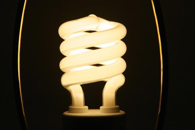 آیا لامپ های کم مصرف سرطان زا هستند ؟ چرا ؟